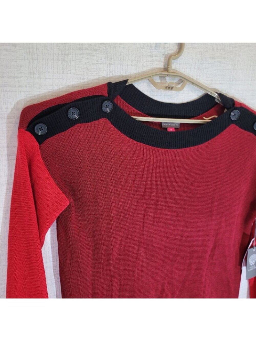 NWT Vince Camuto Sweater Womens M Red Button Shoulder Colorblock Nordstrom - Picture 3 of 11